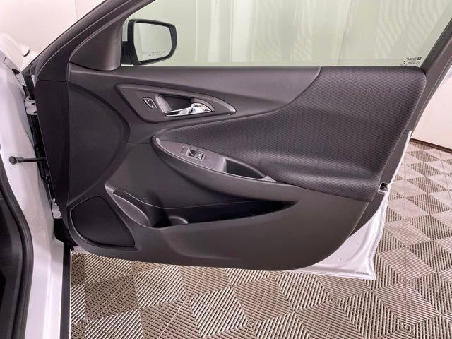 2025 Chevrolet Malibu Vehicle Photo in PHOENIX, AZ 85014-3381