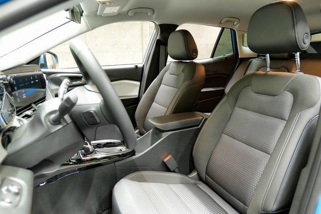 2025 Chevrolet Trax Vehicle Photo in EVERETT, WA 98203-5662