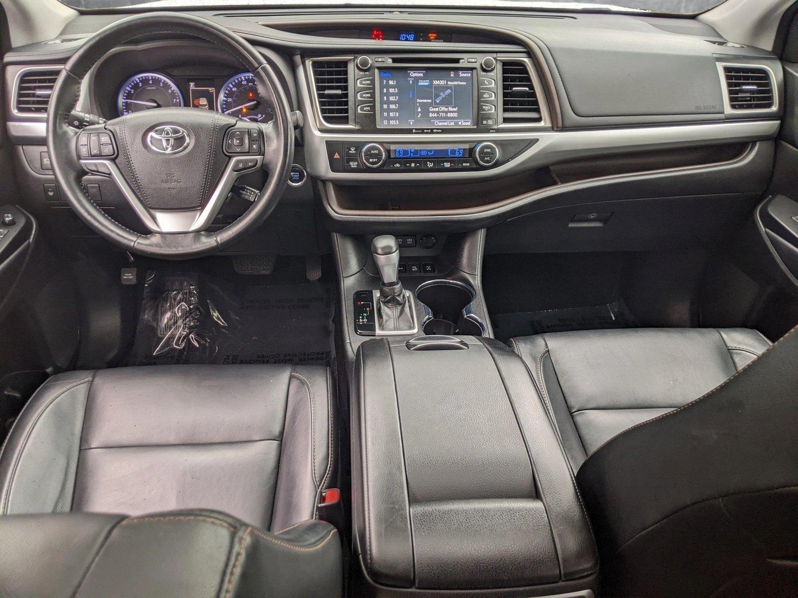 2018 Toyota Highlander Vehicle Photo in Pembroke Pines , FL 33084