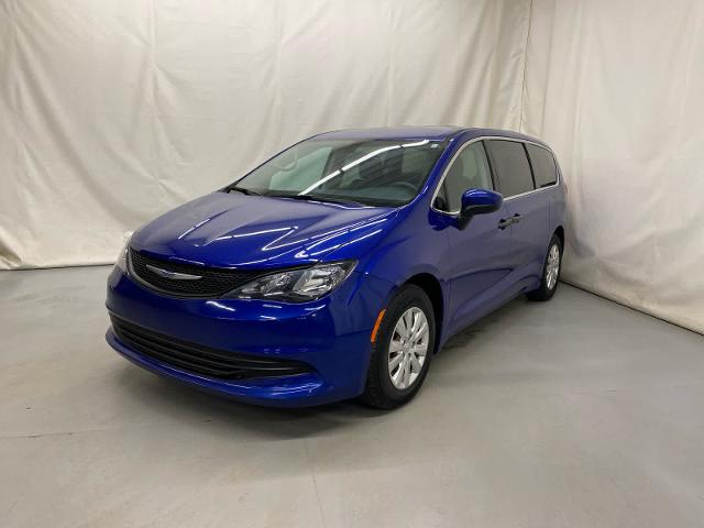 Used 2019 Chrysler Pacifica L with VIN 2C4RC1AG2KR555072 for sale in Fremont, MI