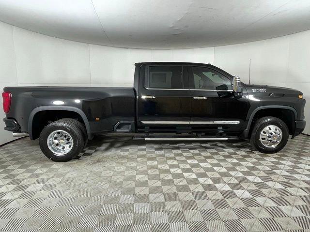 2025 Chevrolet Silverado 3500 HD Vehicle Photo in PHOENIX, AZ 85014-3381