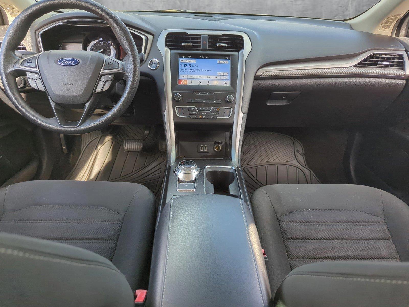 2019 Ford Fusion Hybrid Vehicle Photo in Margate, FL 33063