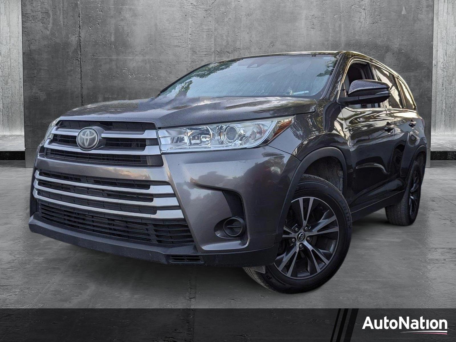 2019 Toyota Highlander Vehicle Photo in MIAMI, FL 33134-2699