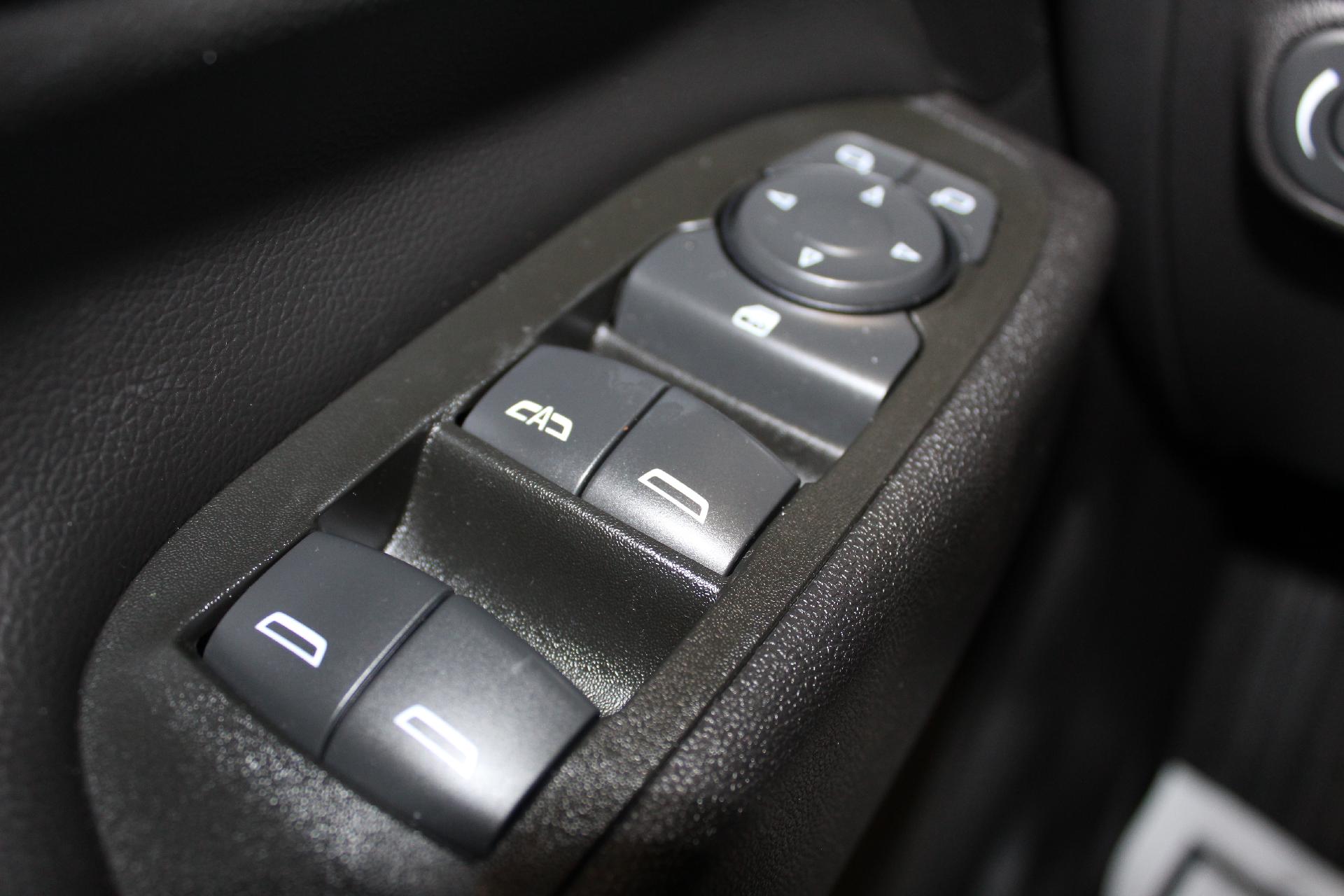 2022 Chevrolet Equinox Vehicle Photo in NORTHAMPTON, MA 01060-1120
