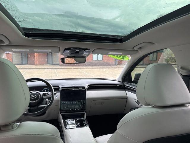 2022 Hyundai Tucson Hybrid Vehicle Photo in MEDINA, OH 44256-9631
