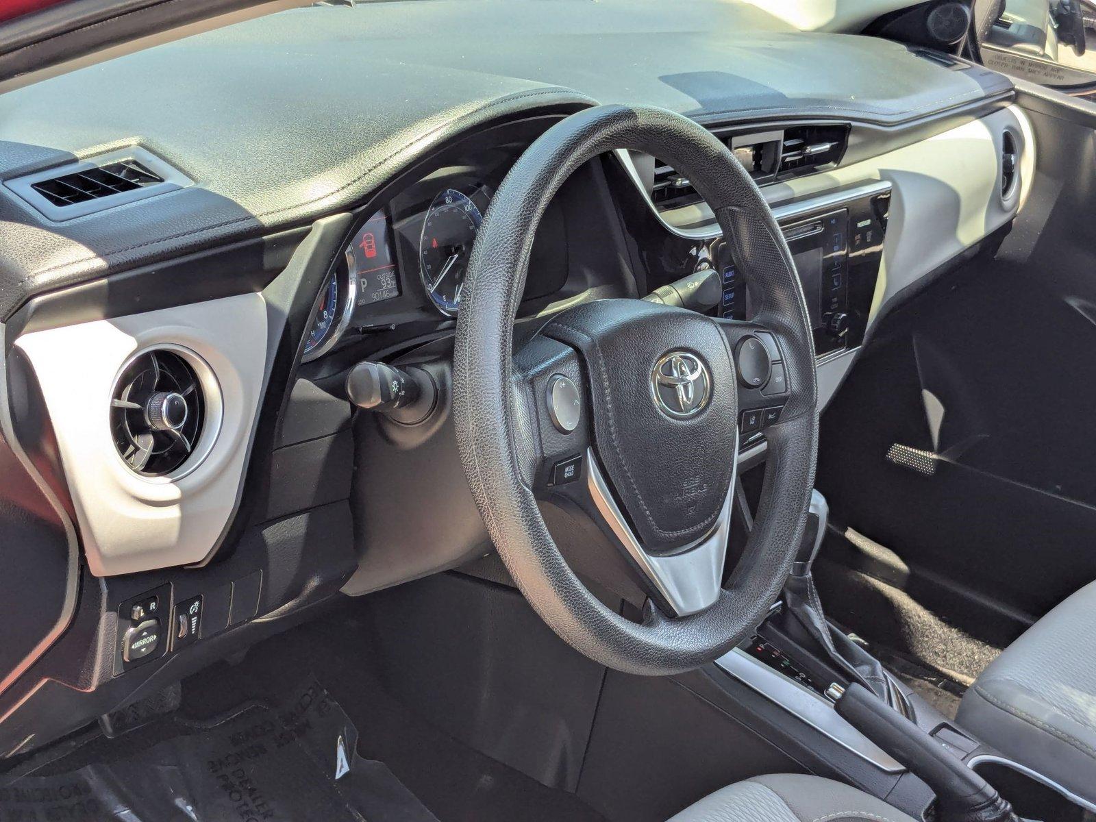 2017 Toyota Corolla Vehicle Photo in Tampa, FL 33614