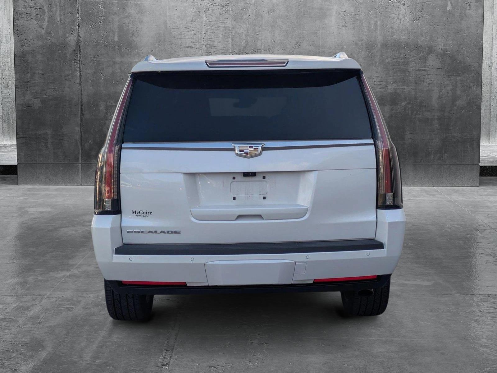 2018 Cadillac Escalade ESV Vehicle Photo in WEST PALM BEACH, FL 33407-3296