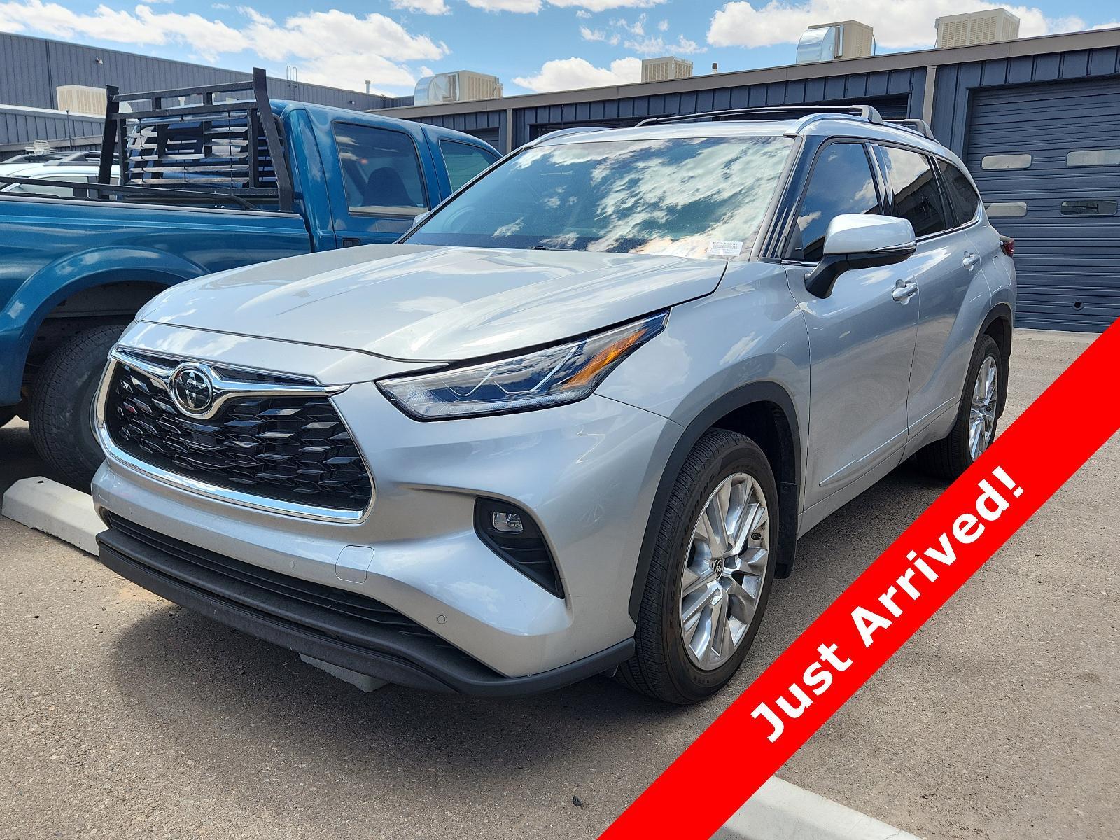 2022 Toyota Highlander Vehicle Photo in Albuquerque, NM 87110