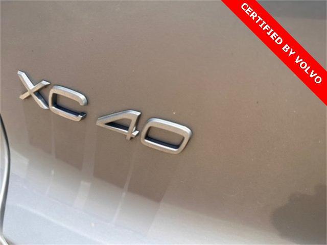 2025 Volvo XC40 Vehicle Photo in Houston, TX 77007