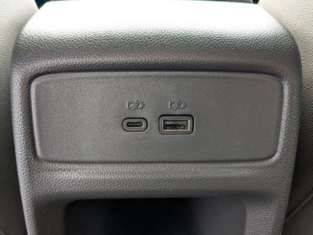 2025 Chevrolet Trax Vehicle Photo in BRUNSWICK, GA 31525-1881