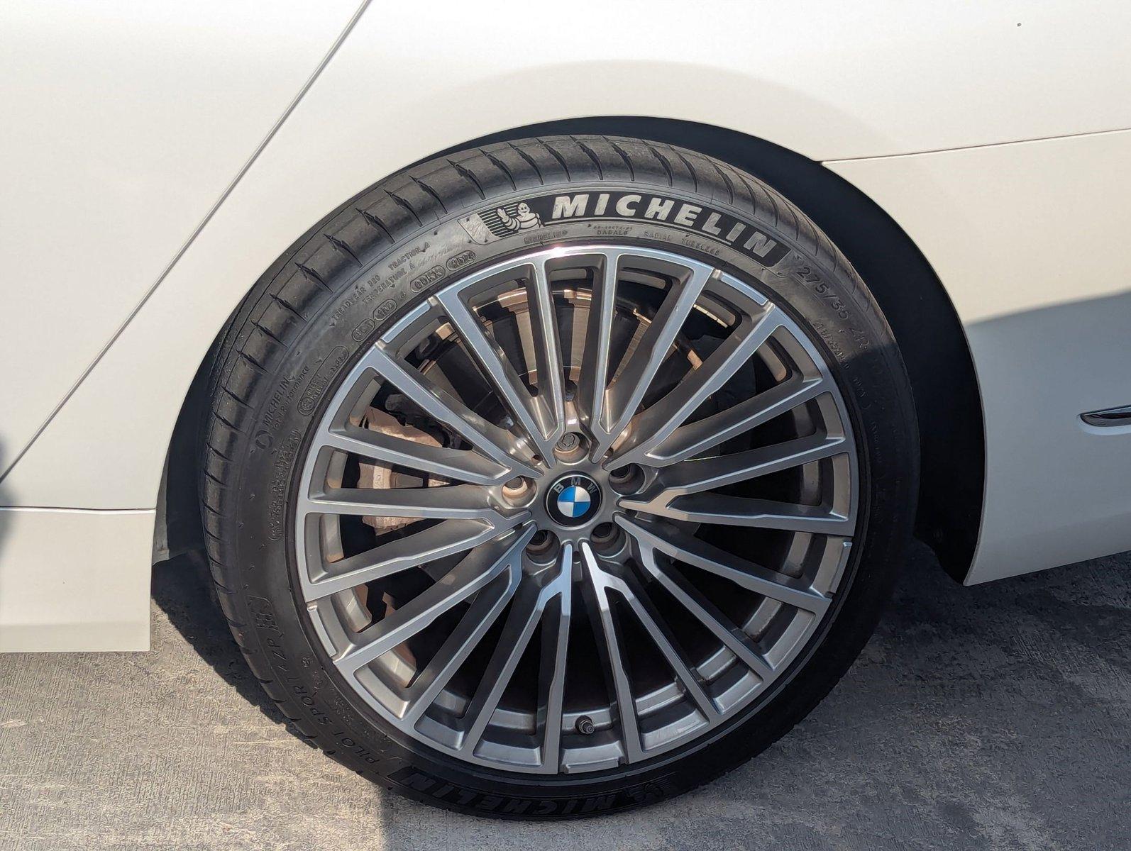 2022 BMW 740i Vehicle Photo in Pembroke Pines , FL 33027