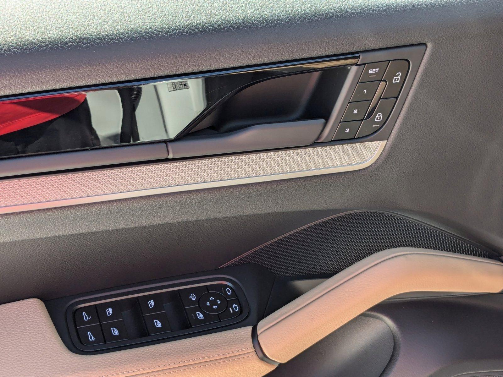 2025 Porsche Cayenne Vehicle Photo in Maitland, FL 32751