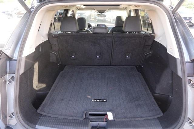 2023 Nissan Rogue Vehicle Photo in Hazelwood, MO 63042