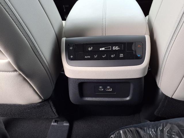 2025 Nissan Pathfinder Vehicle Photo in Oshkosh, WI 54904