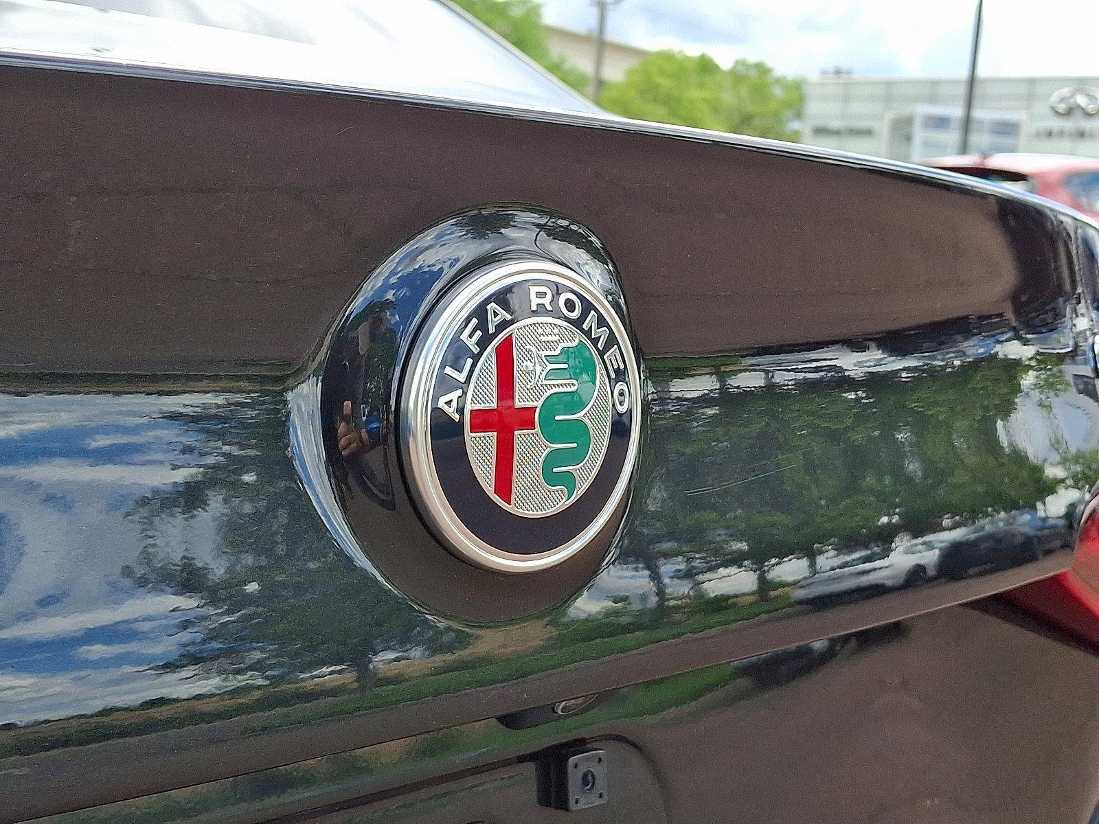 2022 Alfa Romeo Giulia Vehicle Photo in Willow Grove, PA 19090