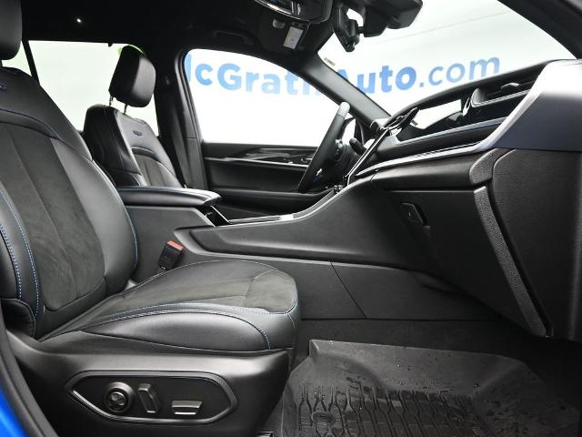 2023 Jeep Grand Cherokee 4xe Vehicle Photo in Cedar Rapids, IA 52402