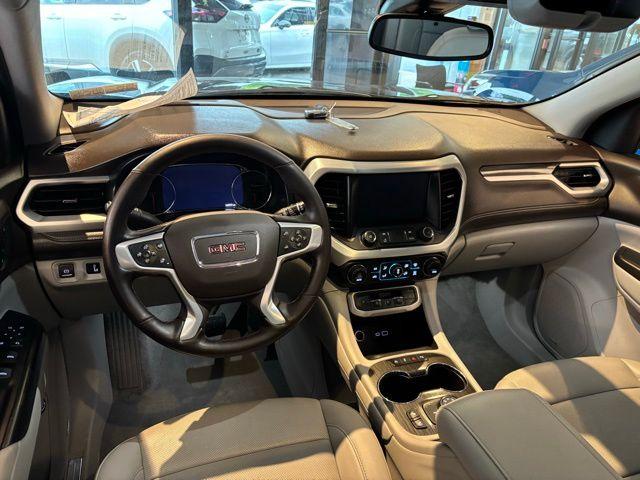 2023 GMC Acadia Vehicle Photo in Pleasant Hills, PA 15236