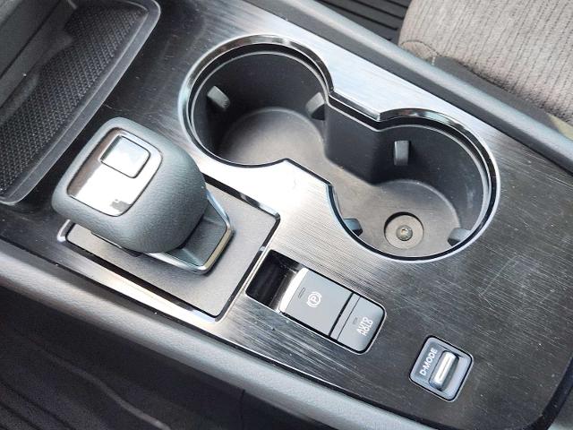2022 Nissan Rogue Vehicle Photo in DENTON, TX 76210-9321