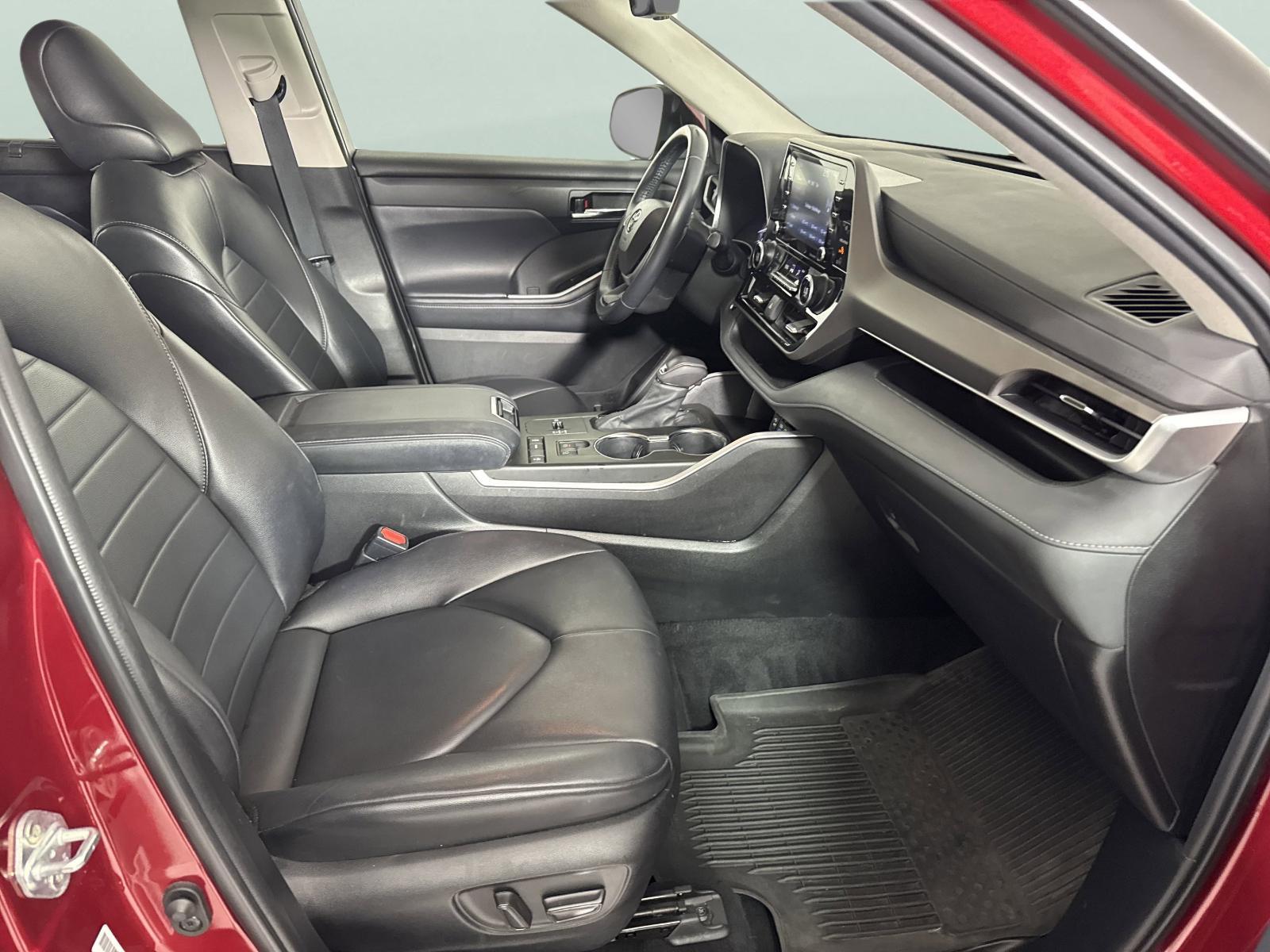 2022 Toyota Highlander Vehicle Photo in Georgetown, TX 78626