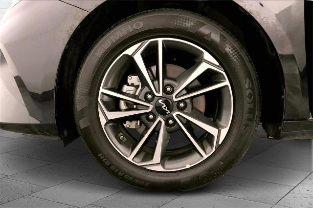 2024 Kia Forte Vehicle Photo in Lees Summit, MO 64086