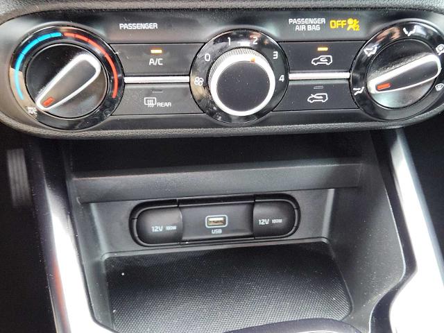 2021 Kia Soul Vehicle Photo in DENTON, TX 76210-9321