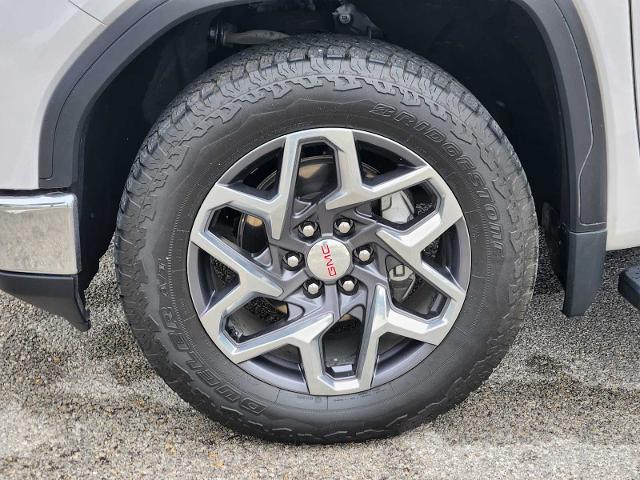 2024 GMC Sierra 1500 Vehicle Photo in DENTON, TX 76210-9321