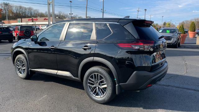 2021 Nissan Rogue Vehicle Photo in MOON TOWNSHIP, PA 15108-2571