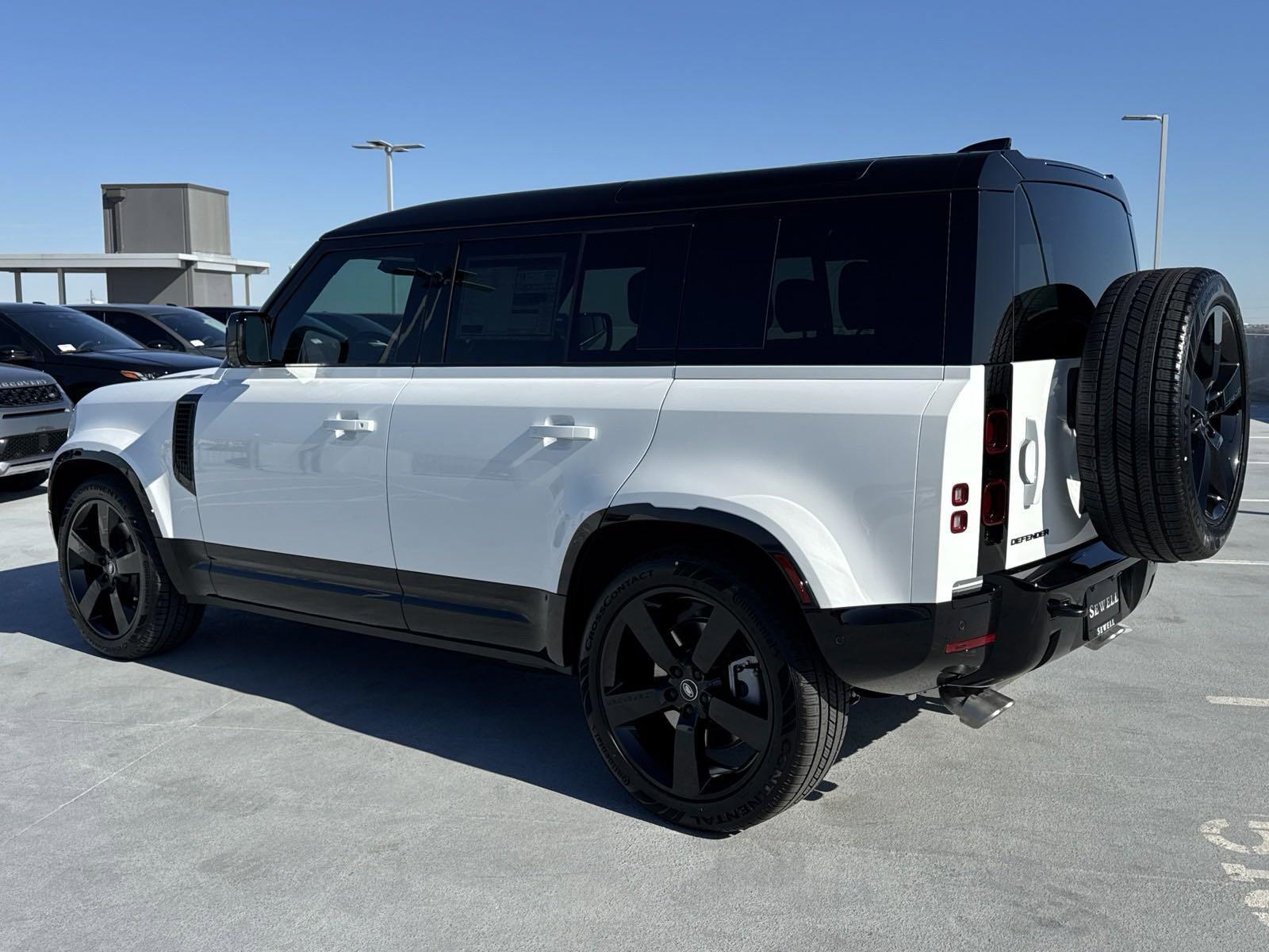 2025 Defender Vehicle Photo in AUSTIN, TX 78717