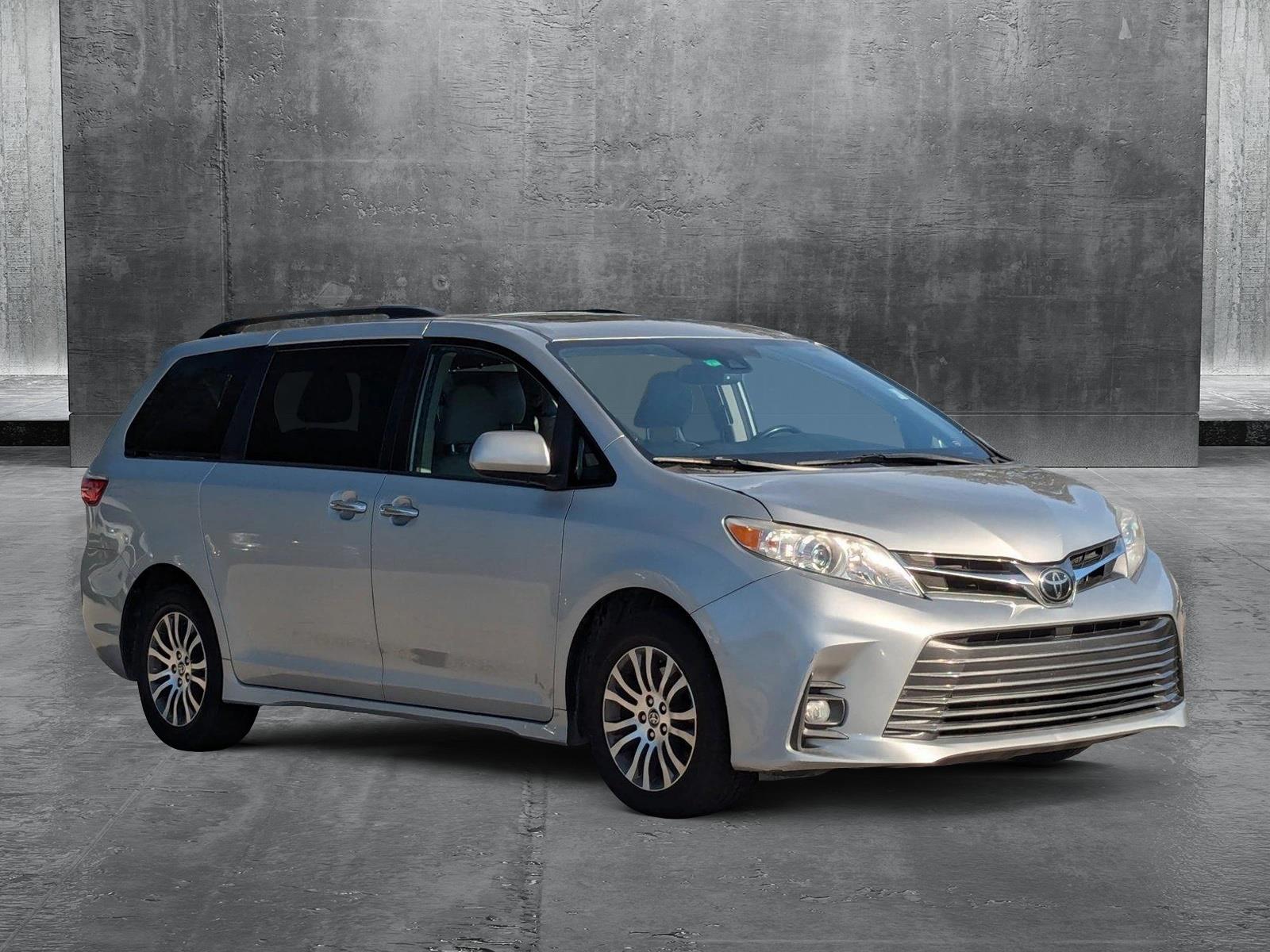 2020 Toyota Sienna Vehicle Photo in Orlando, FL 32811