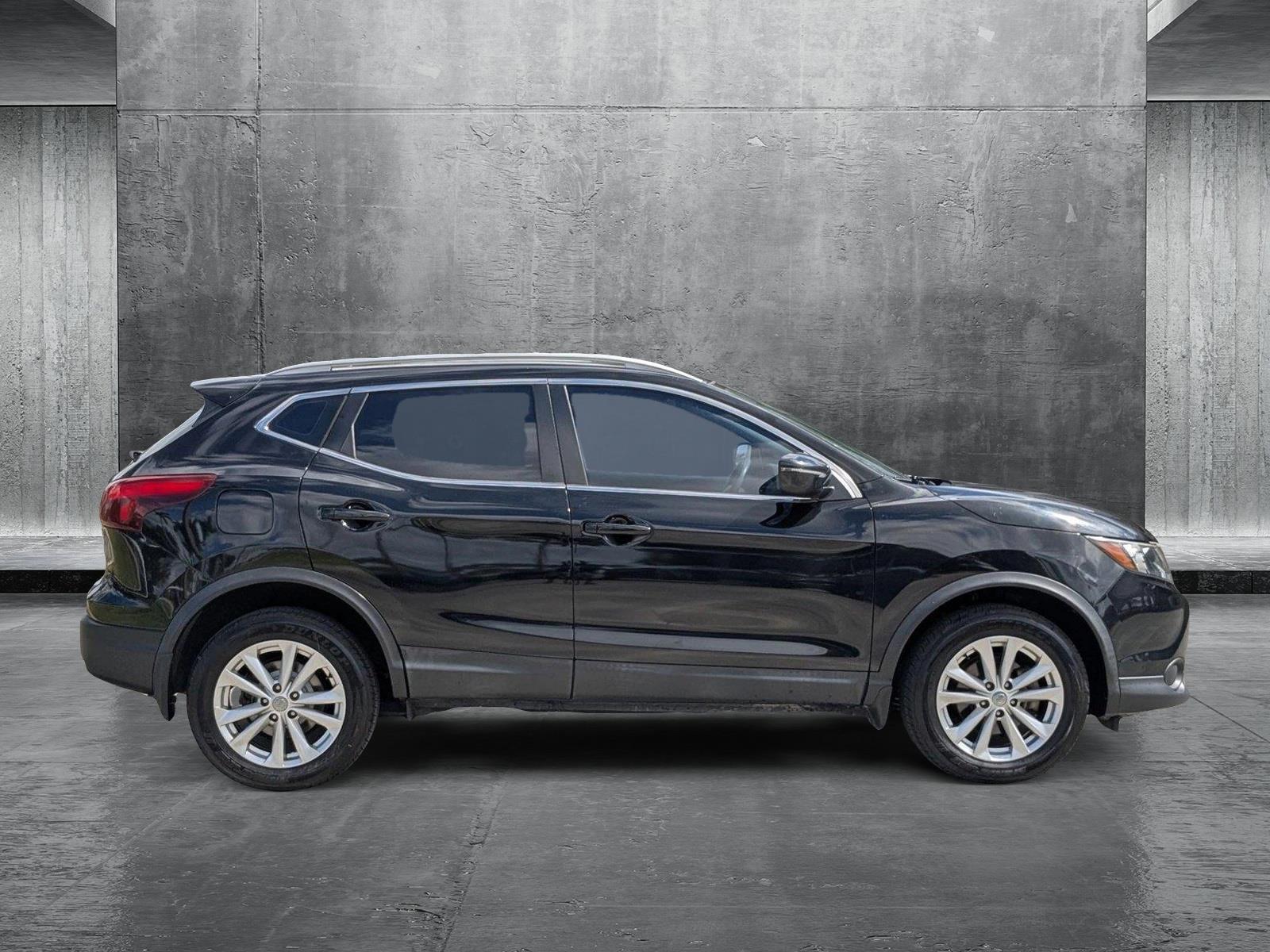 2018 Nissan Rogue Sport Vehicle Photo in PEMBROKE PINES, FL 33024-6534