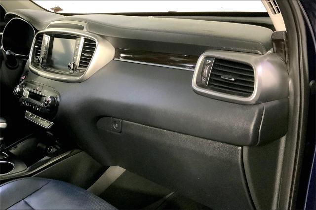 2020 Kia Sorento Vehicle Photo in Lees Summit, MO 64086