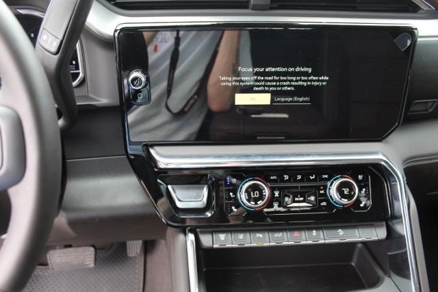 2025 GMC Sierra 2500 HD Vehicle Photo in Greenville, TX 75402