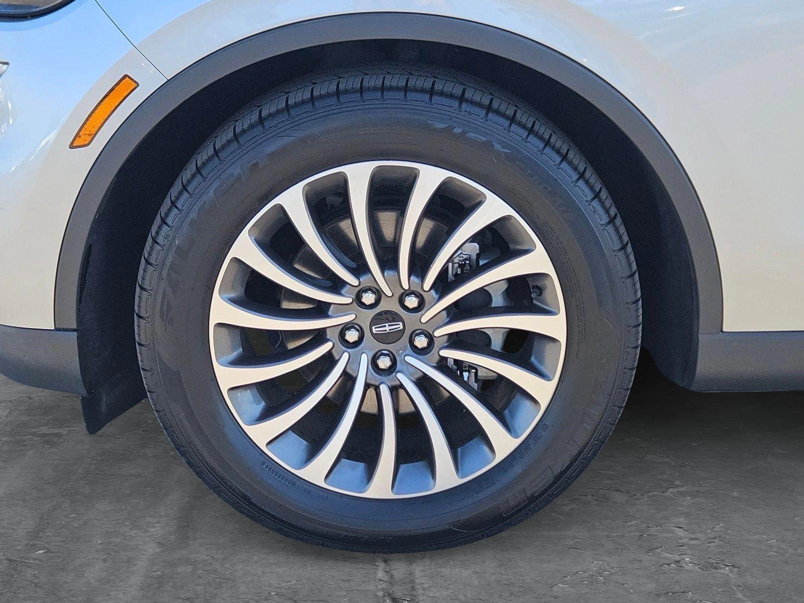 2020 Lincoln Aviator Vehicle Photo in MESA, AZ 85206-4395