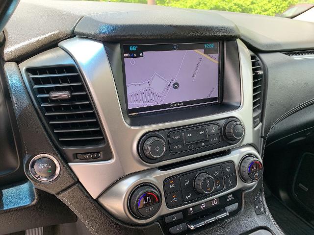 2018 Chevrolet Tahoe Vehicle Photo in MOON TOWNSHIP, PA 15108-2571