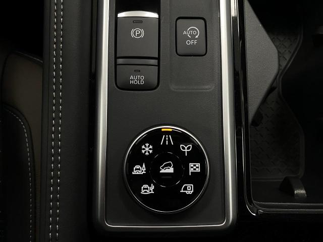 2025 Nissan Pathfinder Vehicle Photo in Appleton, WI 54913