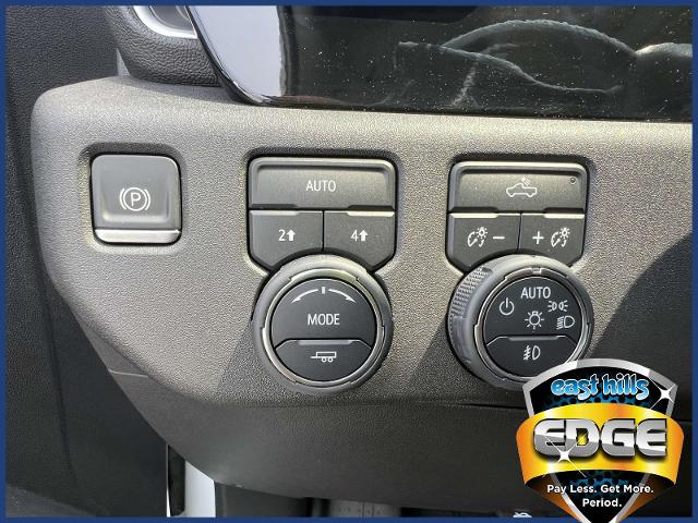 2022 Chevrolet Silverado 1500 Vehicle Photo in Roslyn, NY 11576
