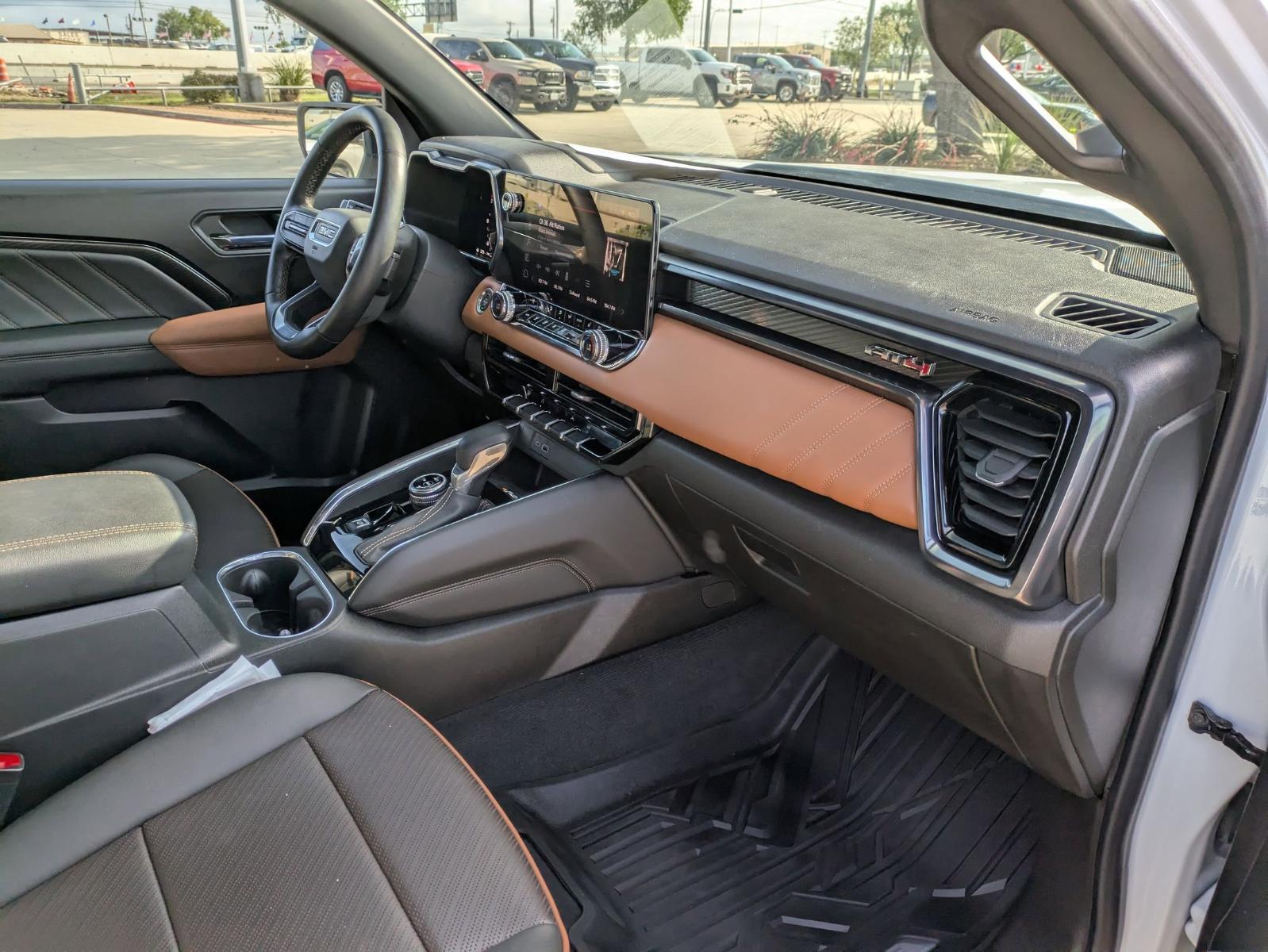 2023 GMC Canyon Vehicle Photo in SELMA, TX 78154-1460