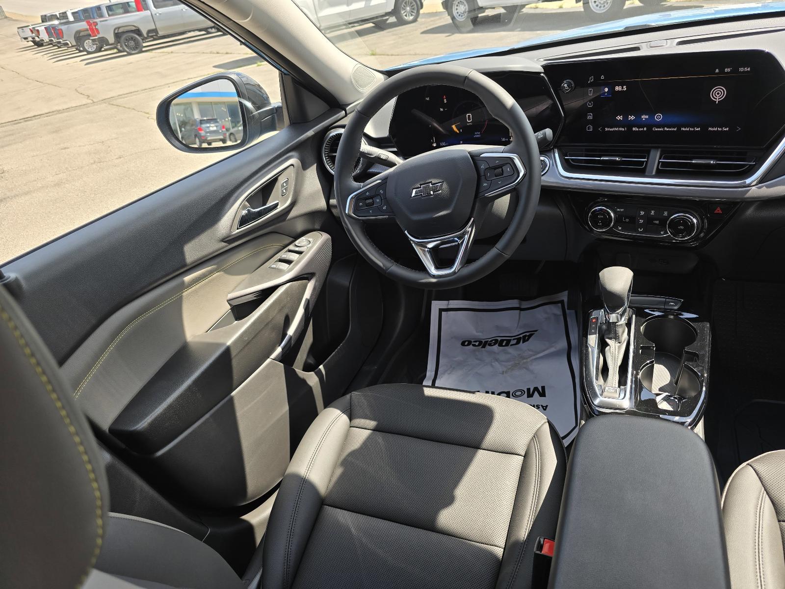 2025 Chevrolet Trax Vehicle Photo in Rolla, MO 65401