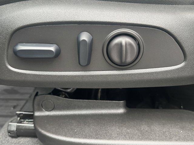 2024 GMC Terrain Vehicle Photo in LEOMINSTER, MA 01453-2952