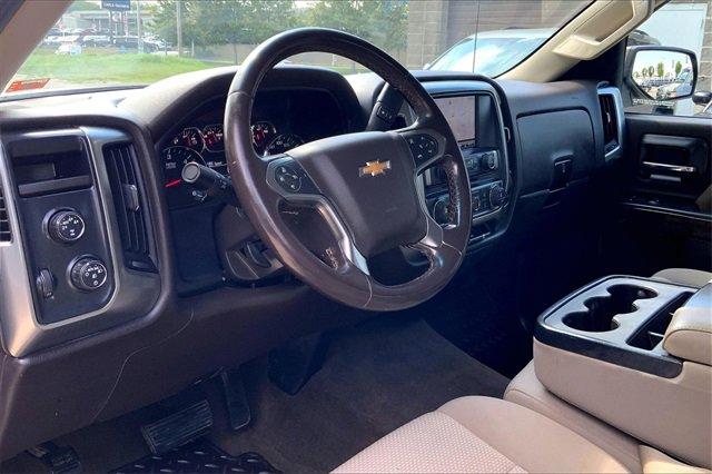 2015 Chevrolet Silverado 1500 Vehicle Photo in KANSAS CITY, MO 64114-4502