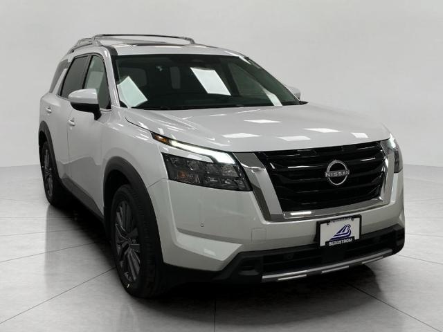 2025 Nissan Pathfinder Vehicle Photo in Neenah, WI 54956
