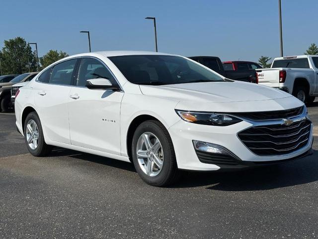 2025 Chevrolet Malibu Vehicle Photo in COLUMBIA, MO 65203-3903