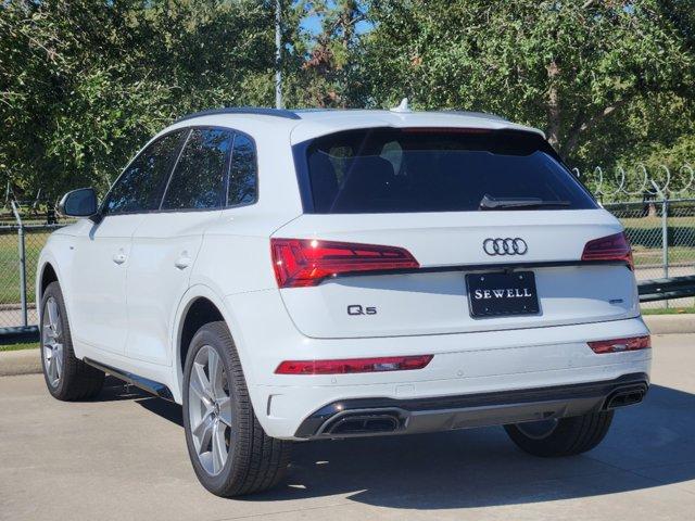 2025 Audi Q5 Vehicle Photo in HOUSTON, TX 77090