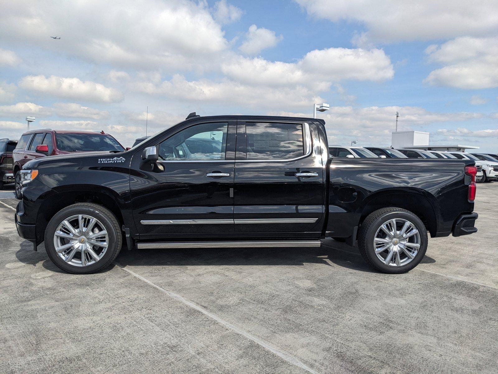 2025 Chevrolet Silverado 1500 Vehicle Photo in MIAMI, FL 33172-3015