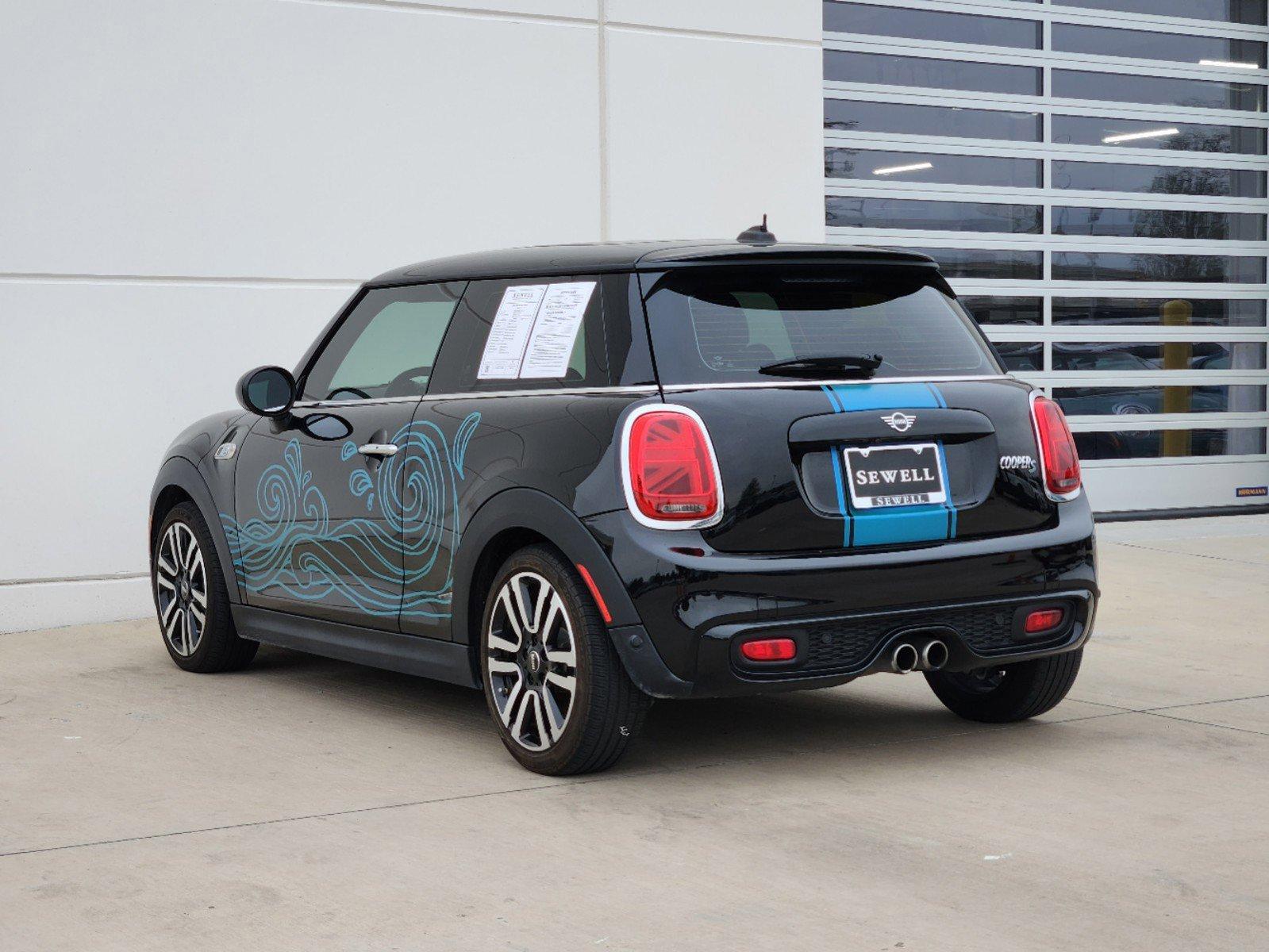 2019 MINI Cooper S Hardtop Vehicle Photo in PLANO, TX 75024