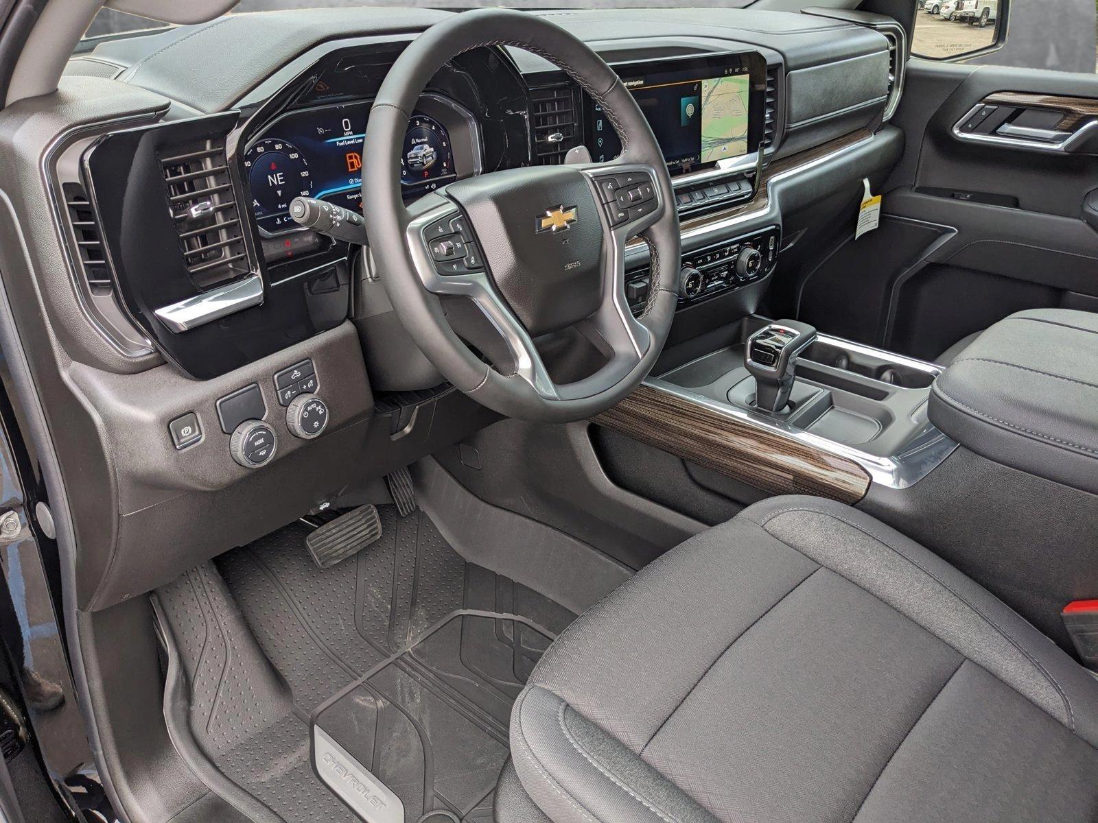 2025 Chevrolet Silverado 1500 Vehicle Photo in HOUSTON, TX 77034-5009