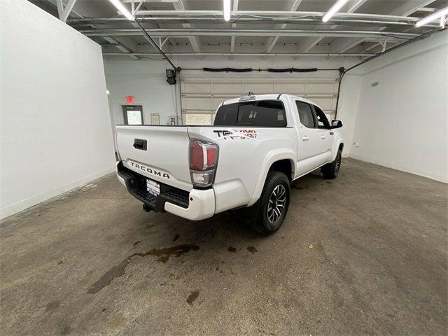 2022 Toyota Tacoma 4WD Vehicle Photo in PORTLAND, OR 97225-3518