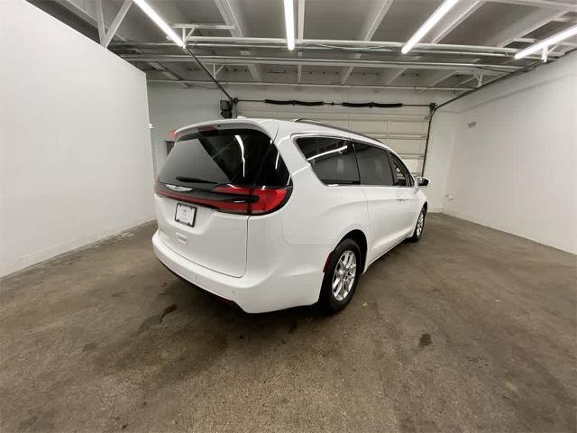 2022 Chrysler PACIF Vehicle Photo in PORTLAND, OR 97225-3518