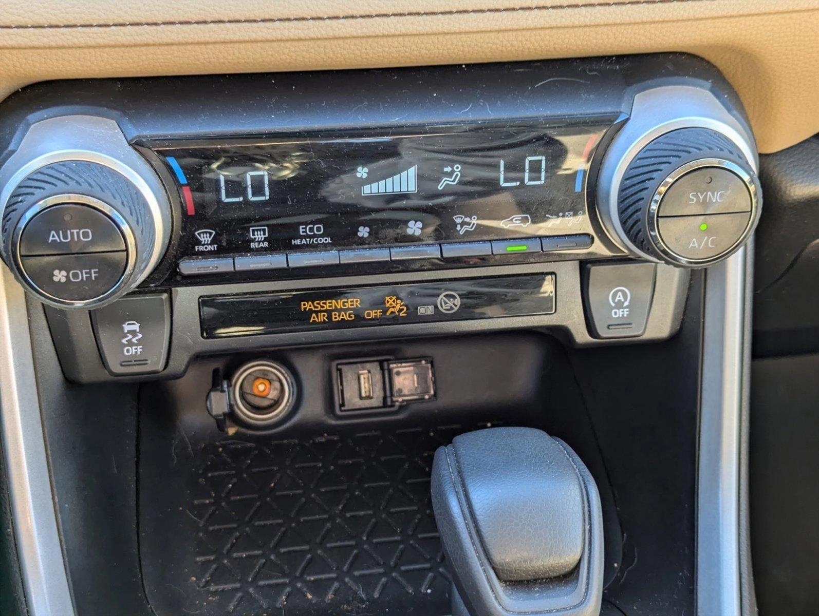 2021 Toyota RAV4 Vehicle Photo in Ft. Myers, FL 33907