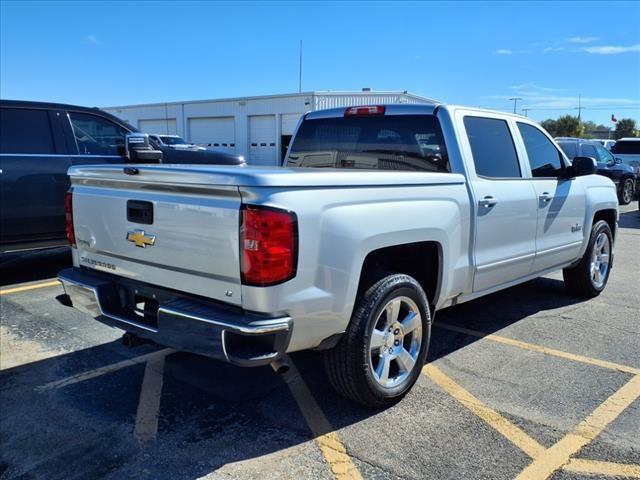 Used 2018 Chevrolet Silverado 1500 LT with VIN 3GCPCREC3JG189088 for sale in Pearland, TX